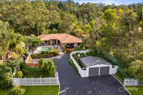 3 Madura Ct, Tamborine Mountain, QLD 4272