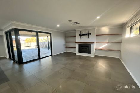 Property photo of 12 Lambrusco Way North Tamworth NSW 2340