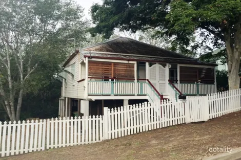 65 Pine St, North Ipswich, QLD 4305