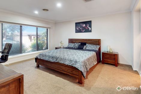 Property photo of 9 Aldous Place Cranbourne North VIC 3977