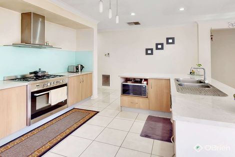 Property photo of 9 Aldous Place Cranbourne North VIC 3977