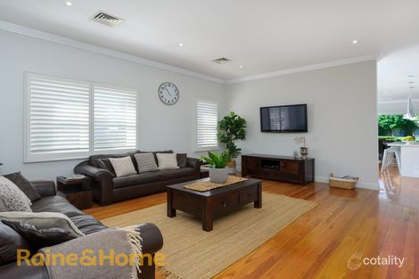 Property photo of 14 Wooden Street Turvey Park NSW 2650