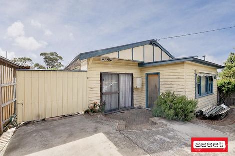 12 Railway Pde, Seaford, VIC 3198