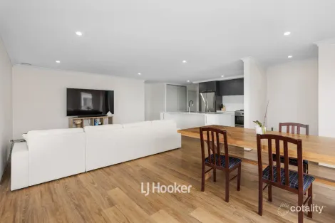 Property photo of 15 Crake View Australind WA 6233