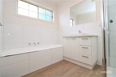 2/54 Collins St, Geelong West, VIC 3218