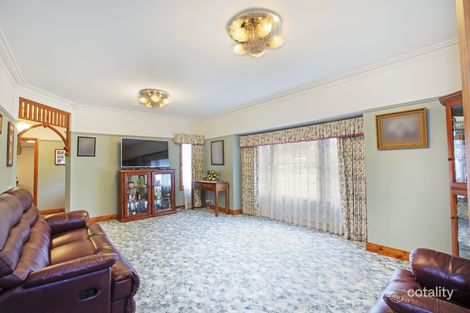 Property photo of 8 Molesworth Drive Highton VIC 3216