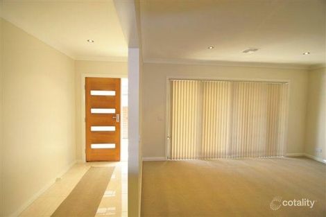 Property photo of 2/33 Lochbuy Street Macquarie ACT 2614