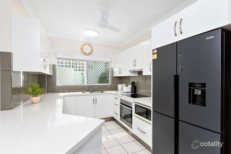 Property photo of 2/133-135 Collins Avenue Edge Hill QLD 4870