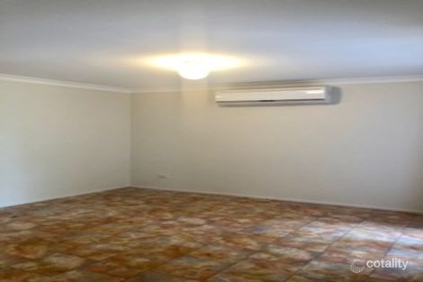Property photo of 1 Eucalyptus Court Redbank Plains QLD 4301