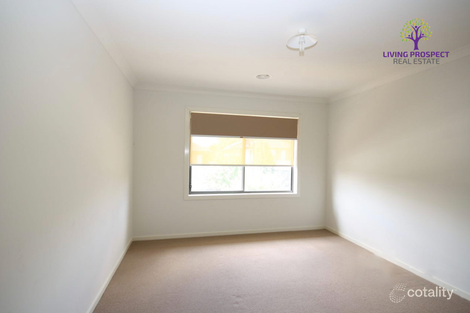 Property photo of 1 Grevillea Circuit Maidstone VIC 3012