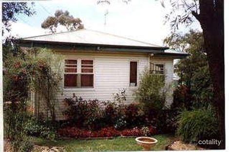 17 Fanny St, Newtown, QLD 4350