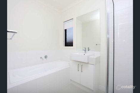Property photo of 127 Bridge Road Cobblebank VIC 3338