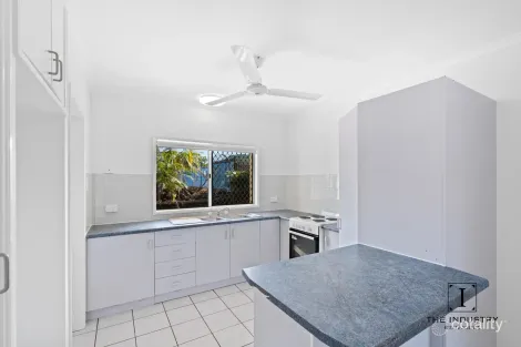 Property photo of 4/37 Mintaro Crescent Woree QLD 4868
