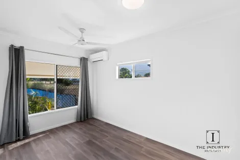 Property photo of 4/37 Mintaro Crescent Woree QLD 4868