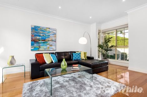 Property photo of 2/19 Swindon Road Hughesdale VIC 3166