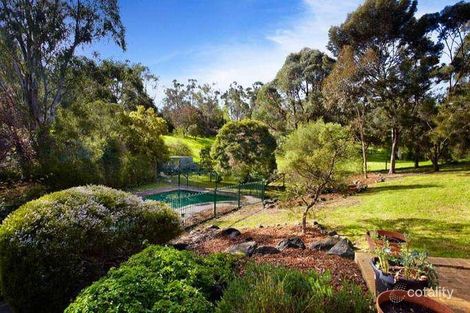 Property photo of 2 Dobell Drive Eltham VIC 3095