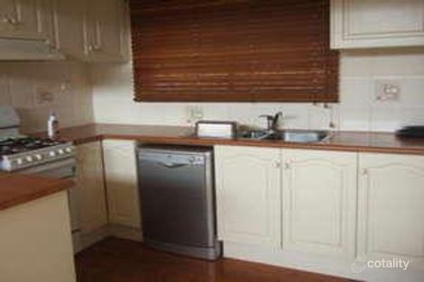 Property photo of 18 Heydon Avenue Turvey Park NSW 2650