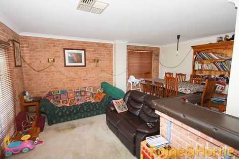 Property photo of 6 Mumford Crescent Dubbo NSW 2830