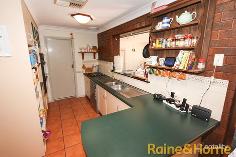 Property photo of 6 Mumford Crescent Dubbo NSW 2830