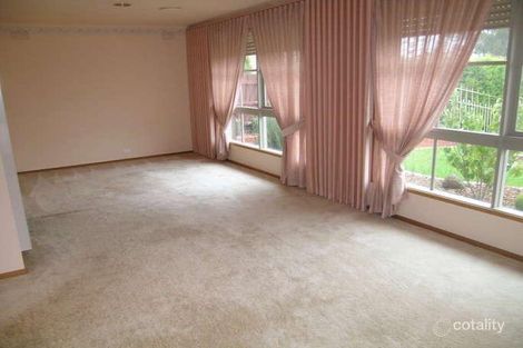 Property photo of 3 Redhill Court Endeavour Hills VIC 3802
