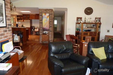Property photo of 2 Hanover Drive Urraween QLD 4655