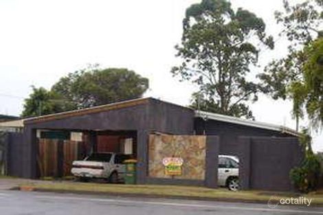 22 Ridgeway Ave, Southport, QLD 4215