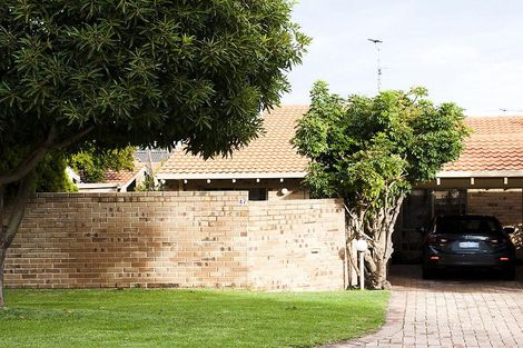 2/47 Corbett St, Scarborough, WA 6019