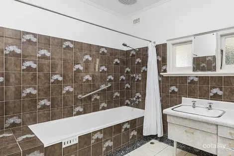 Property photo of 56 Wallala Avenue Park Holme SA 5043