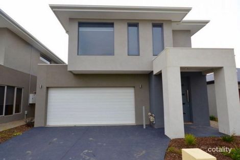 15 Symons St, Cranbourne East, VIC 3977