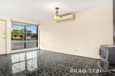 Property photo of 30 Jacaranda Place Craigieburn VIC 3064