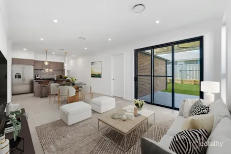 Property photo of 103 Biscay Circuit Menangle Park NSW 2563