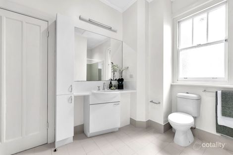 Property photo of 12/12 Trawalla Avenue Toorak VIC 3142