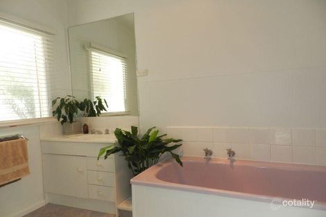 Property photo of 77 Main Road Paynesville VIC 3880