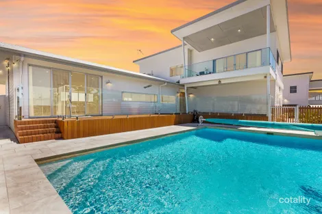 Property photo of 8 Highview Drive Craignish QLD 4655