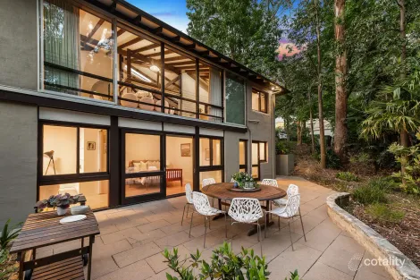 Property photo of 2 Oswald Close Warrawee NSW 2074