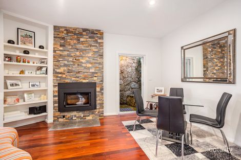 Property photo of 2/30 Carabella Street Kirribilli NSW 2061