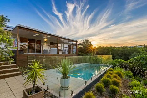 Property photo of 5 Koala Close Ewingsdale NSW 2481