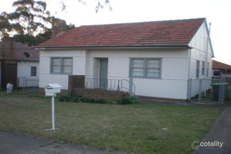 42 Lawford St, Greenacre, NSW 2190