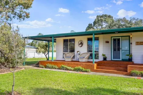 207 Lines Rd, Willyaroo, SA 5255
