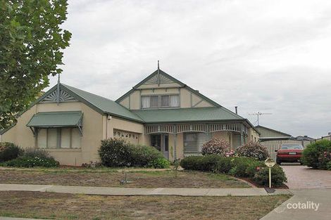 14 Wentworth Dr, Taylors Lakes, VIC 3038