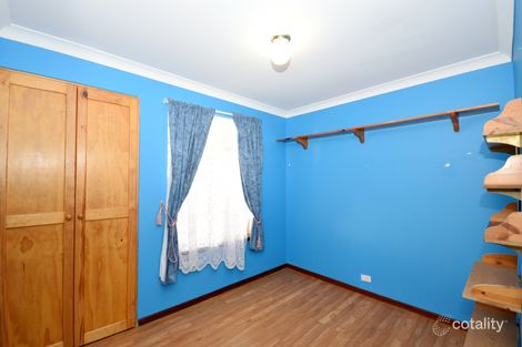 Property photo of 11 Bartlett Place Parmelia WA 6167