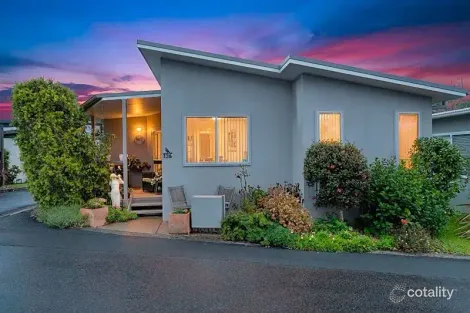 126/2 Macleay Dr, Halekulani, NSW 2262