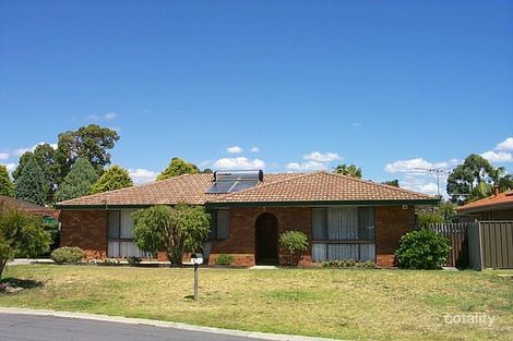 5 Donald Ct, Armadale, WA 6112