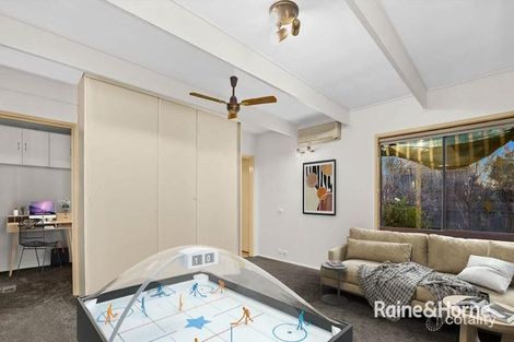Property photo of 33 James Cook Drive Cranbourne VIC 3977
