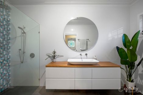 Property photo of 4 Angela Close Eltham North VIC 3095