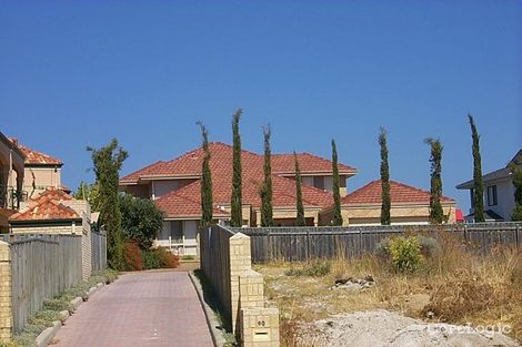 Property photo of 60 Broadbeach Boulevard Hillarys WA 6025