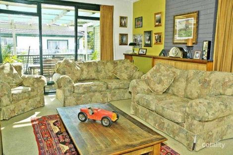 Property photo of 5 Hatherley Grove Altona North VIC 3025