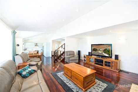 Property photo of 10 Forest Oak Place Caves Beach NSW 2281
