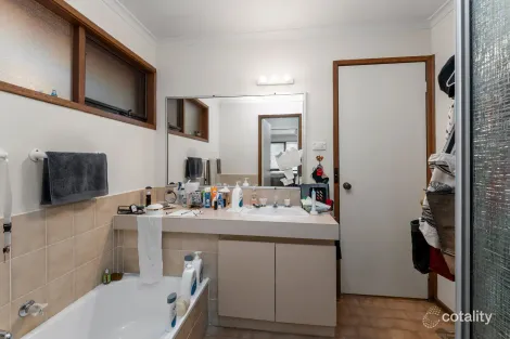 Property photo of 9 Debson Close Boronia VIC 3155