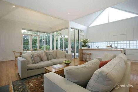 Property photo of 31 Edgevale Road Kew VIC 3101